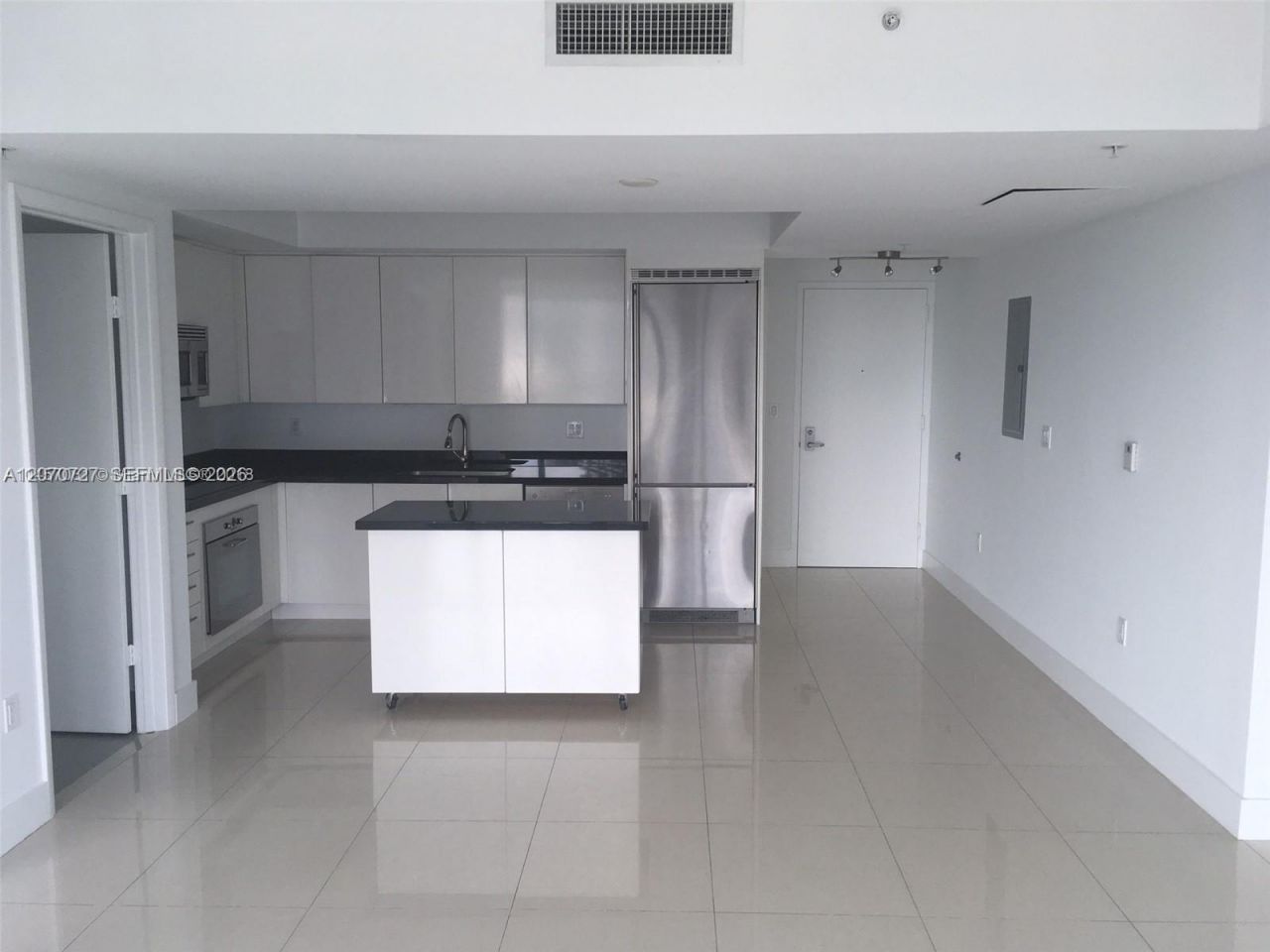 92 SW 3rd St, Unit 3402, Miami, FL 33130 Photo