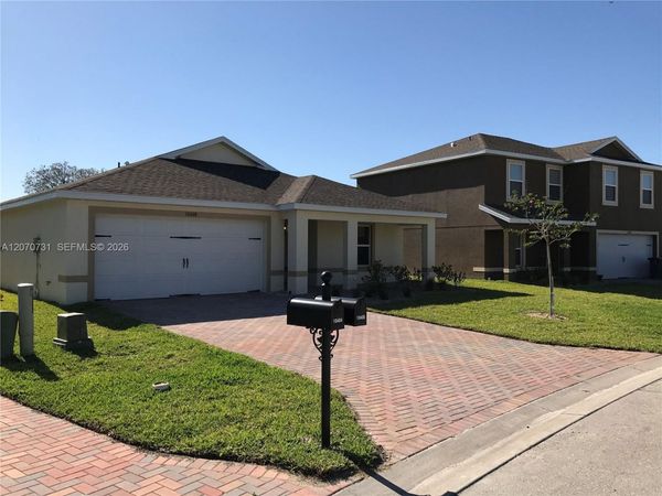 10408 Canal Brook Ln , Unit 10408, Lehigh Acres, FL 33936