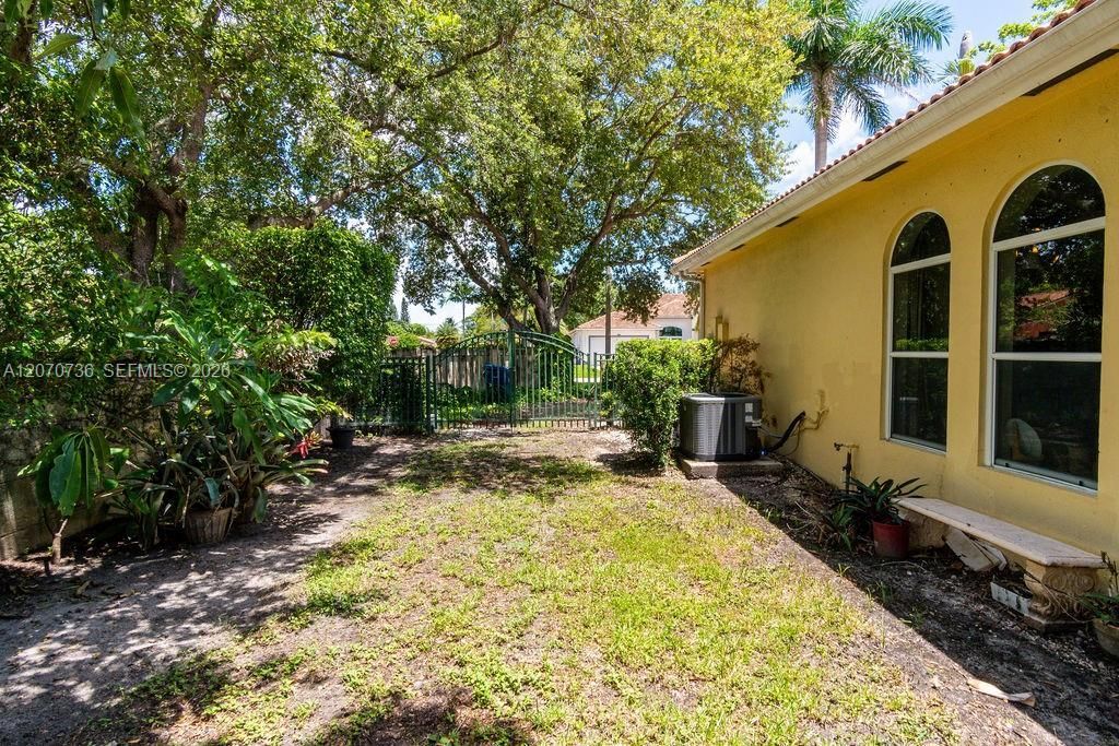 2610 SW 112th Ct , Miami, FL 33165 Photo