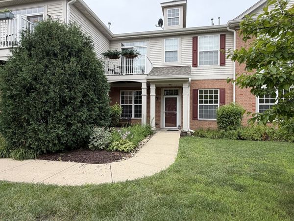 10215 Camden Lane , Unit H, Bridgeview, IL 60455