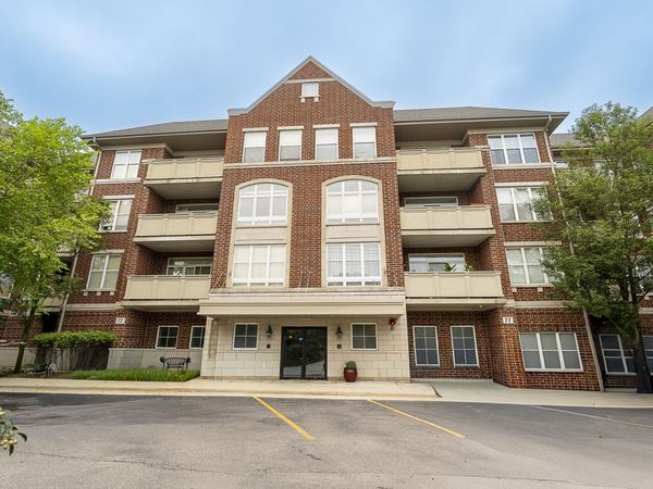 77 N Quentin Road , Unit 310, Palatine, IL 60067