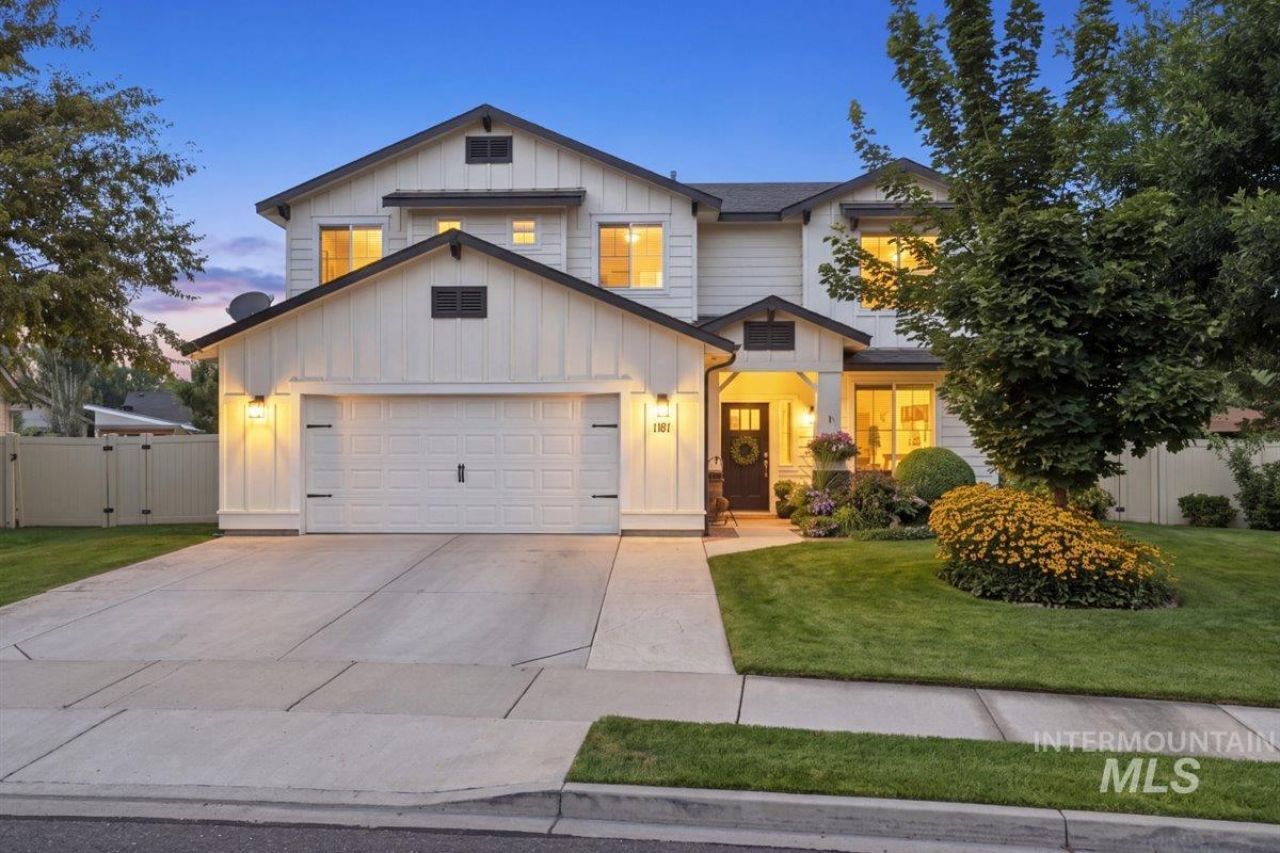 1181 W Creekbury Dr, Meridian, ID 83646 Main Photo