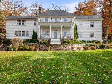 1068 SHEEP MEADOW RD, HOT SPRINGS, VA 24445