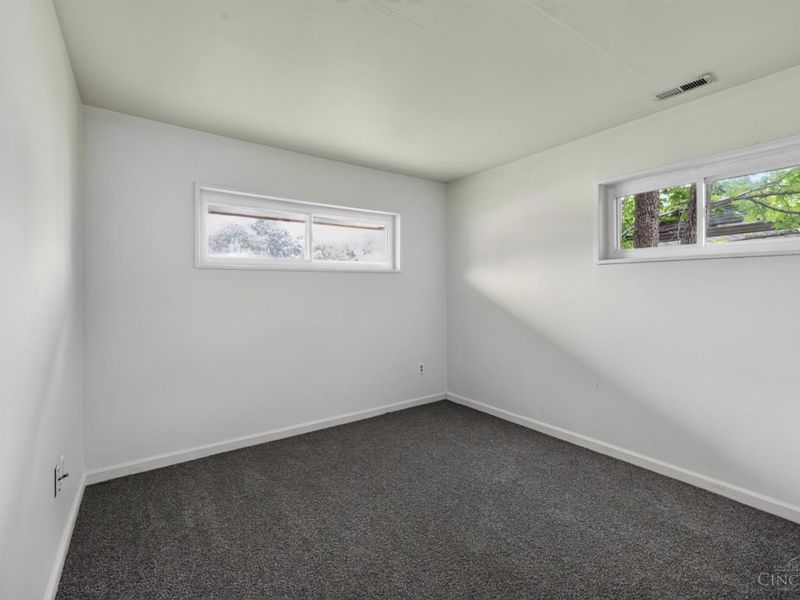 1305 Landis Lane, Springfield Township, OH 45231 Photo 10