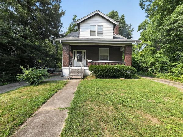 2874 Montana Avenue, Cincinnati, OH 45211