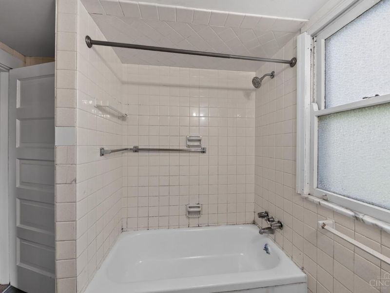 2874 Montana Avenue, Cincinnati, OH 45211 Photo 11