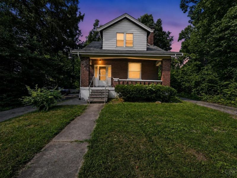 2874 Montana Avenue, Cincinnati, OH 45211 Photo 2