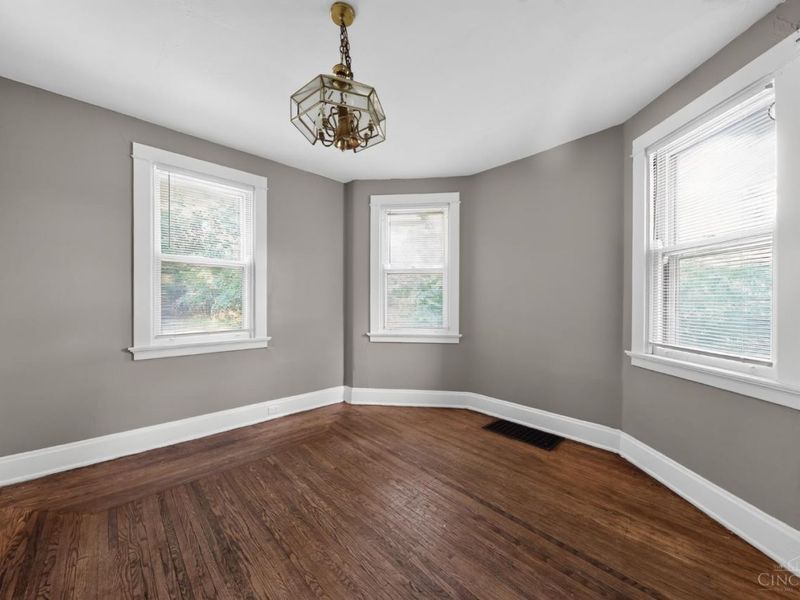 2874 Montana Avenue, Cincinnati, OH 45211 Photo 6