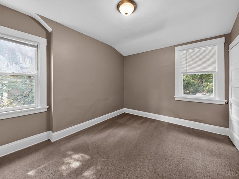 2874 Montana Avenue, Cincinnati, OH 45211 Photo 9