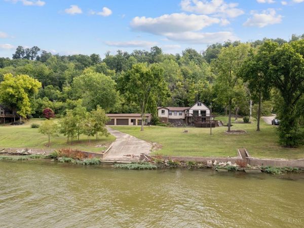 7320 US Highway 52, Huntington Twp, OH 45167