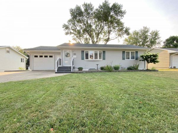 504 6th Ave SE, LeMars, IA 51031