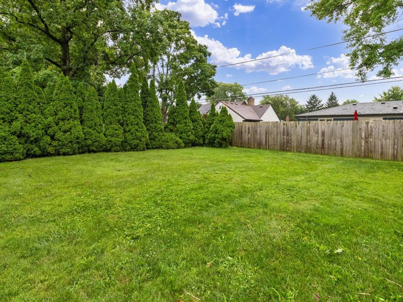1967 Zollinger Road, Columbus, OH 43221 Photo 26