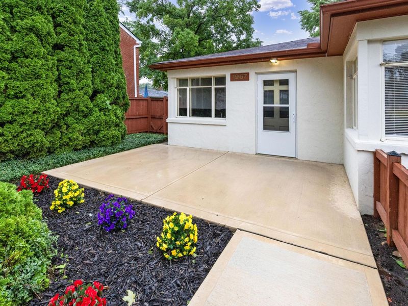 1967 Zollinger Road, Columbus, OH 43221 Photo 4