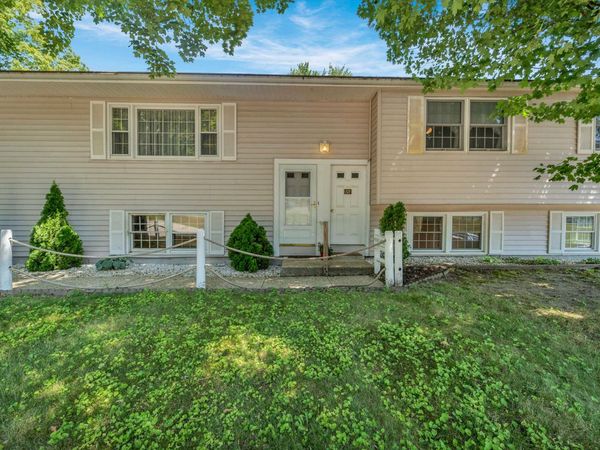 77 Hancock Street, Peterborough, NH 03458