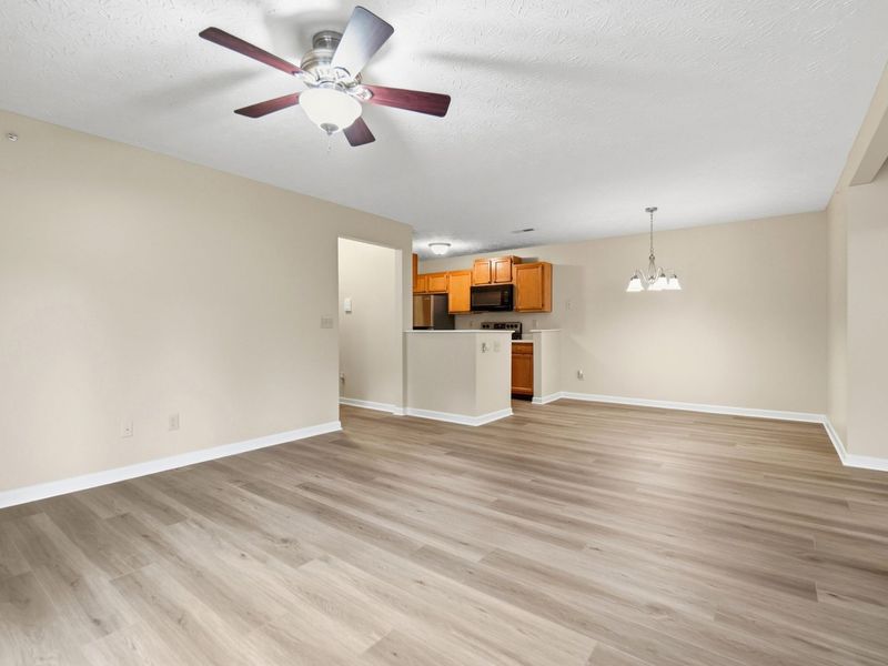 561 Napa Valley Lane, Unit 6, Crestview Hills, KY 41017 Photo 2