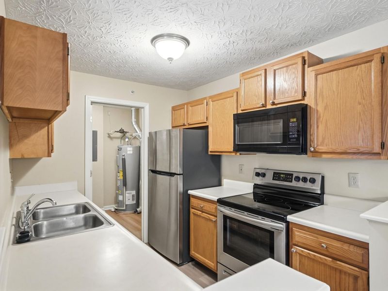 561 Napa Valley Lane, Unit 6, Crestview Hills, KY 41017 Photo 4
