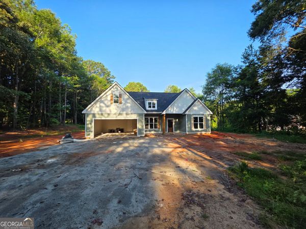 486 Bob Thomas Rd., Jackson, GA 30233