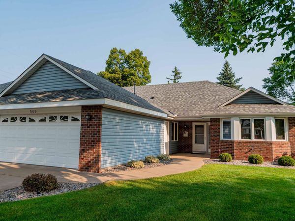 7020 24th Street N, Oakdale, MN 55128