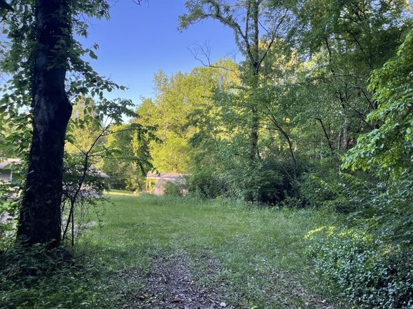 1111 Davidson Road , Athens, TN 37303