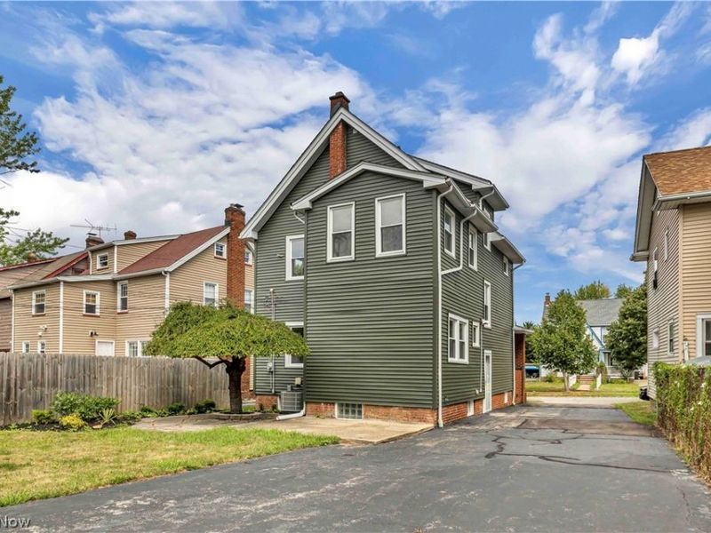 3498 Tullamore Road, University Heights, OH 44118 Photo 30