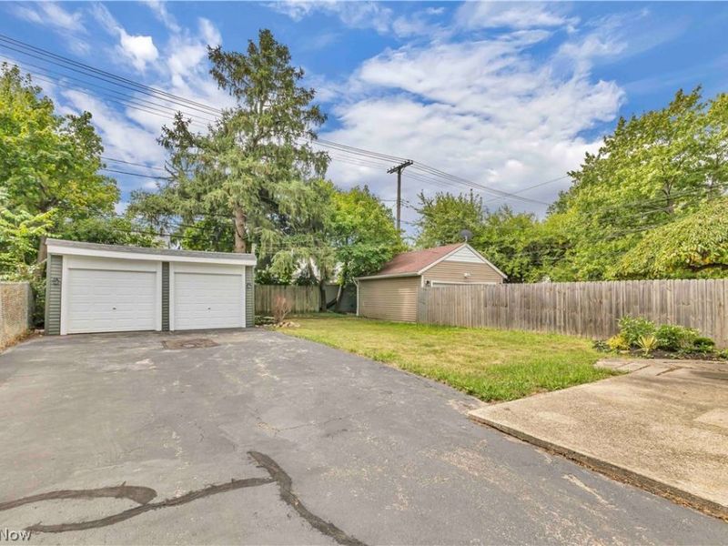 3498 Tullamore Road, University Heights, OH 44118 Photo 32