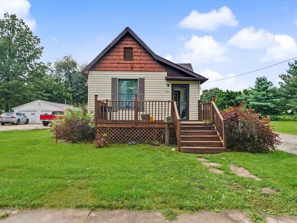 350 S Elm Street , Paxton, IL 60957