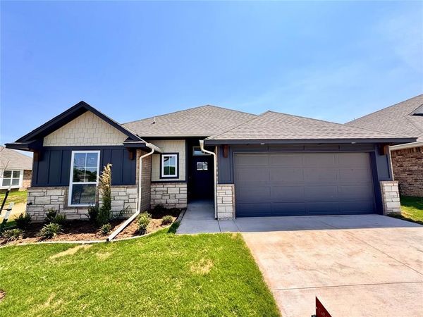 1312 Colonial Avenue, Tuttle, OK 73089