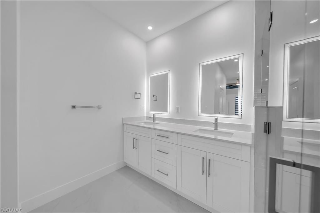 1825 NE 22nd Ter, Cape Coral, FL 33909 Photo