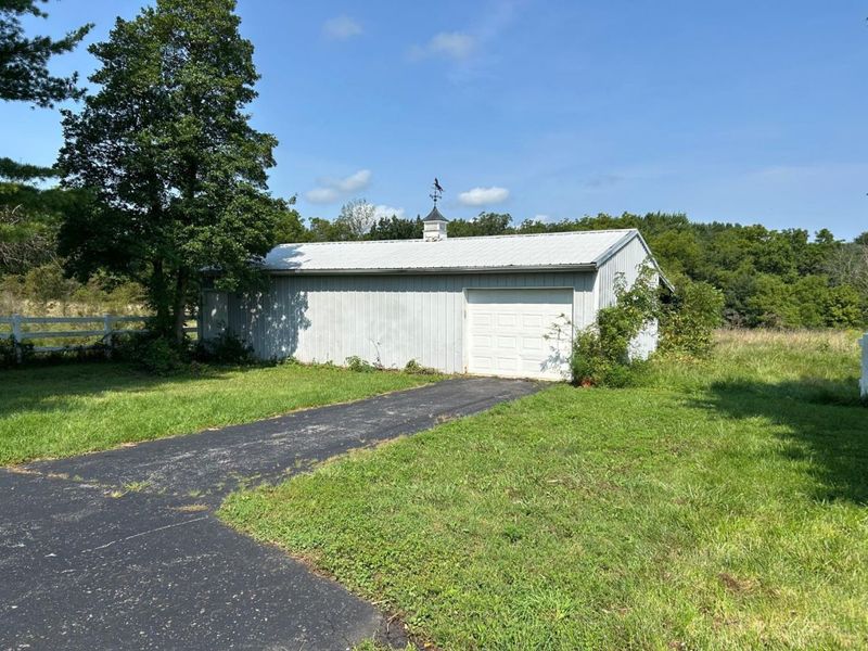 821 E Center Street, Blanchester, OH 45107 Photo 2