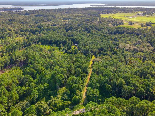 139 LAKEWAY Drive, Georgetown, FL 32139