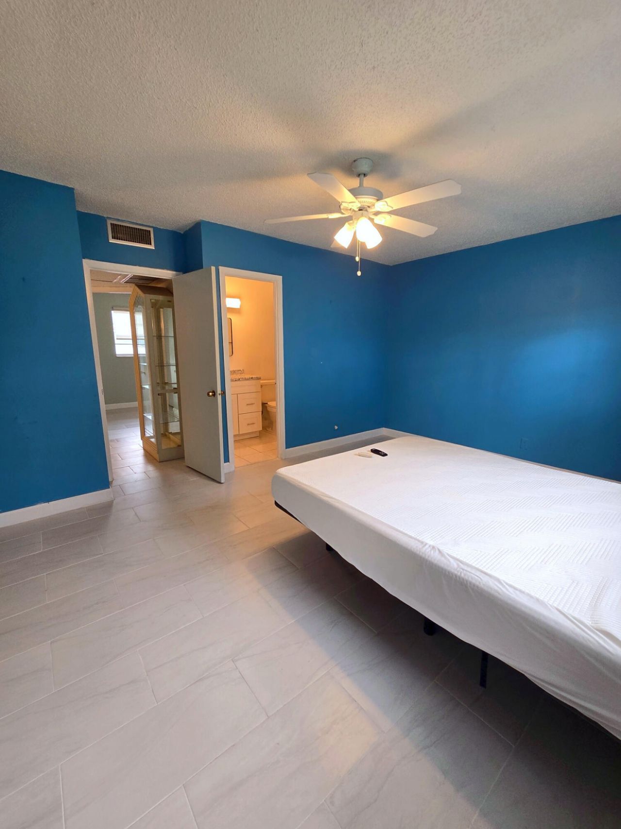 5071 W Oakland Park Boulevard, Unit 109, Lauderdale Lakes, FL 33313 Photo