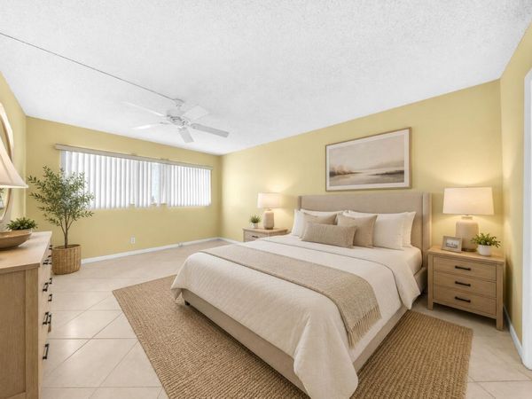7807 GOLF CIR Drive, Unit 105, Margate, FL 33063