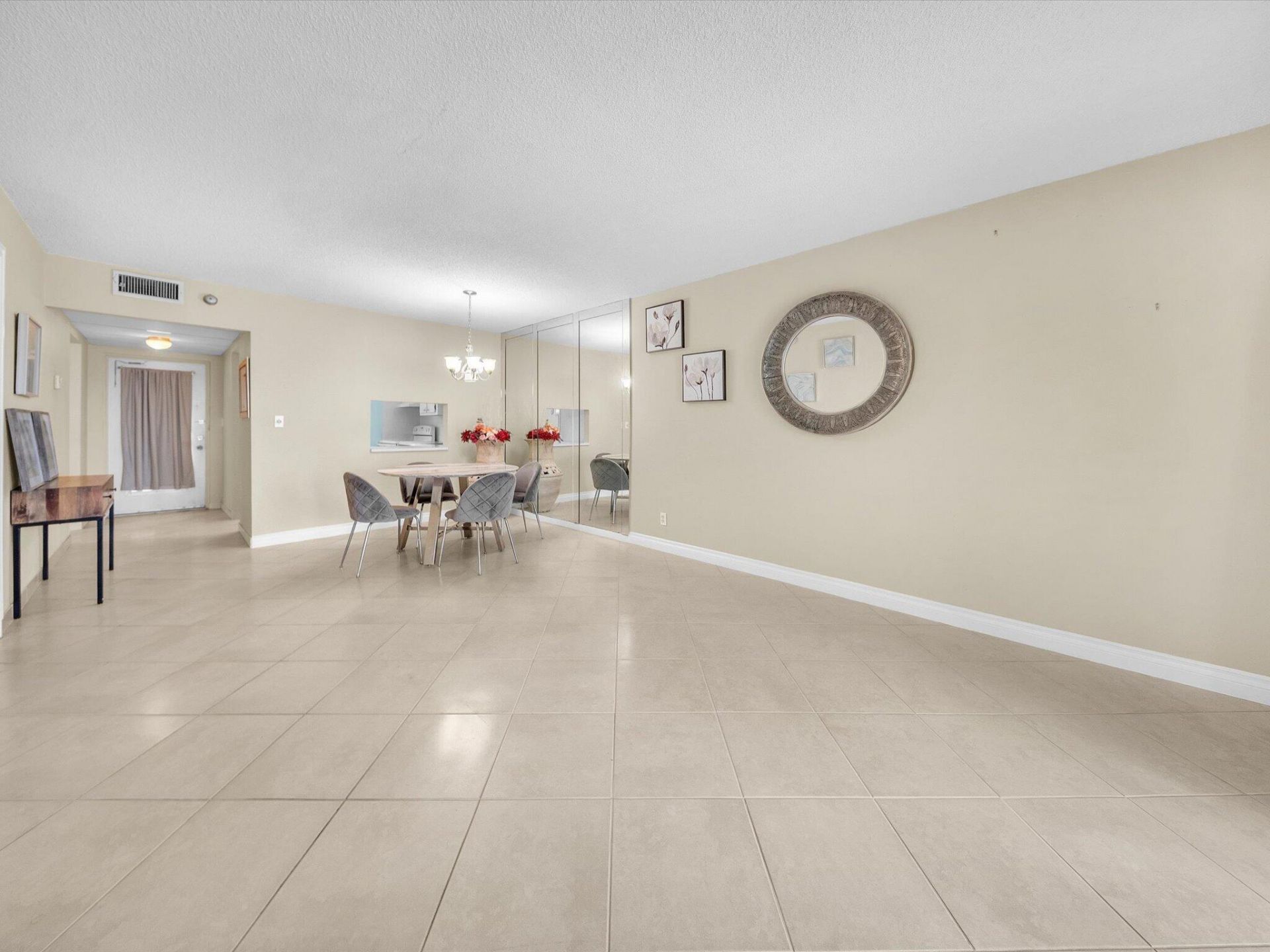 7807 Golf Cir Drive, Unit 105, Margate, FL 33063 Photo