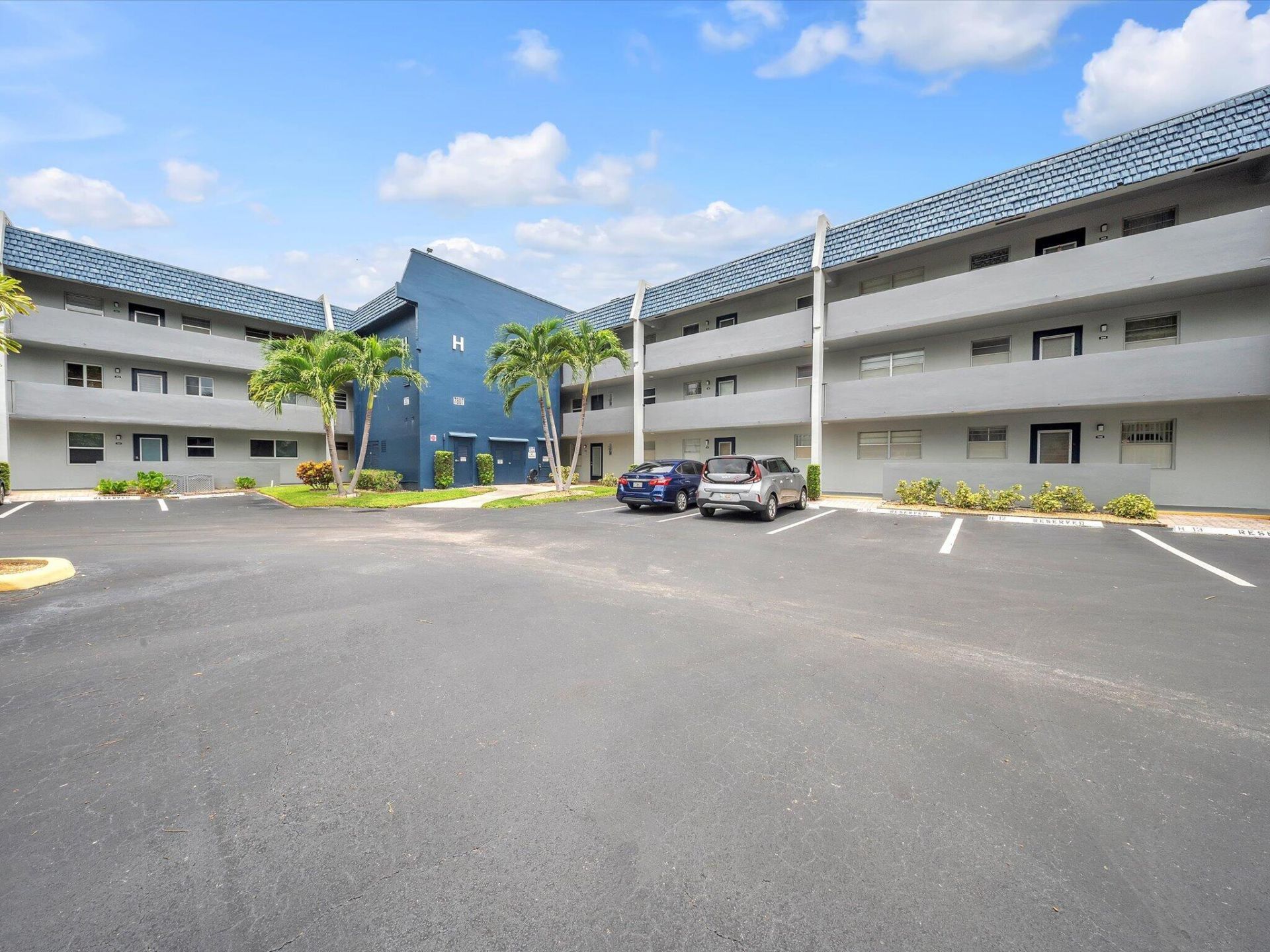 7807 Golf Cir Drive, Unit 105, Margate, FL 33063 Photo