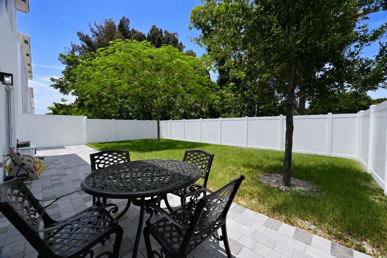 6305 Tenor Drive, West Palm Beach, FL 33413 Photo