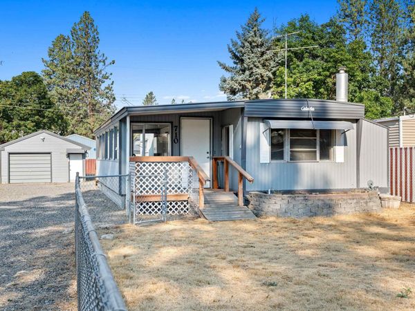 710 S Farr Rd, Spokane Valley, WA 99206