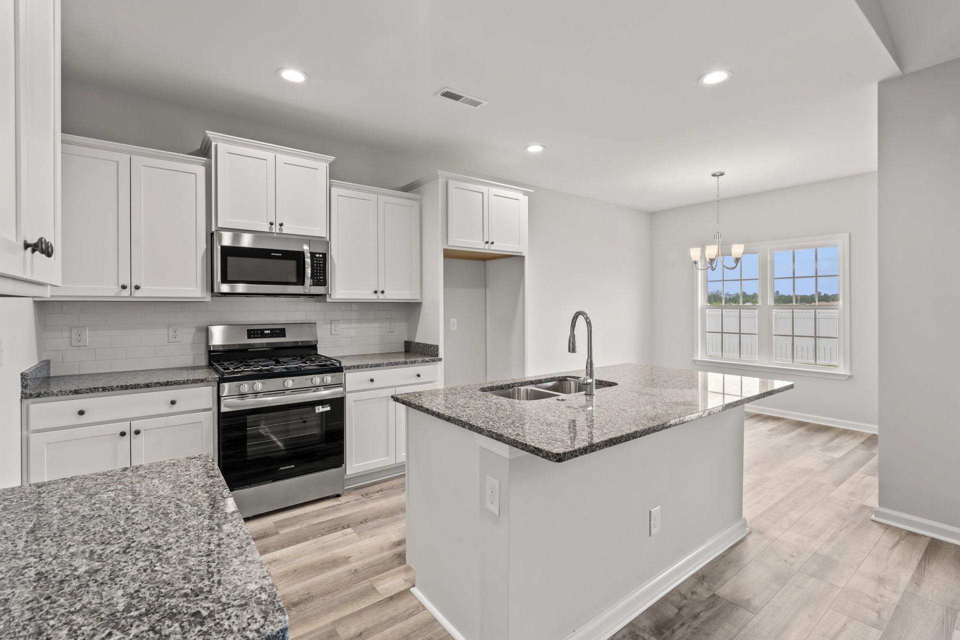 261 Sweetbridge Way Photo 4