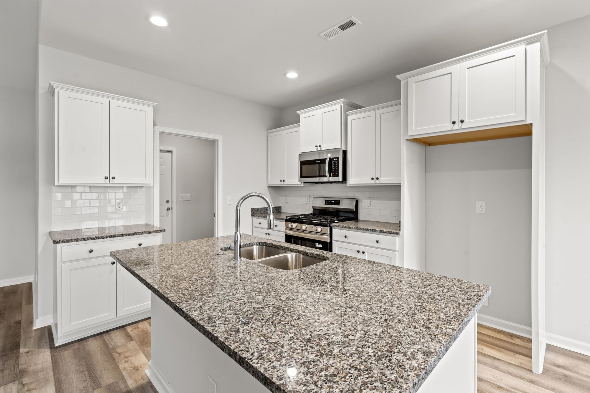 261 Sweetbridge Way Photo 5