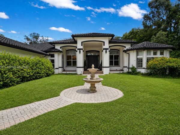 10961 SW 31st , Davie, FL 33328