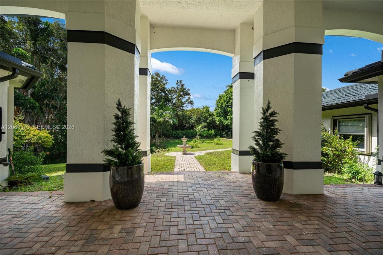 10961 SW 31st , Davie, FL 33328 Photo