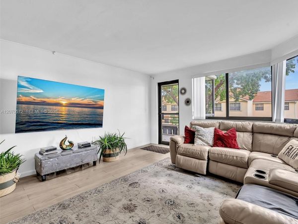 20840 San Simeon Way , Unit 204, Miami, FL 33179