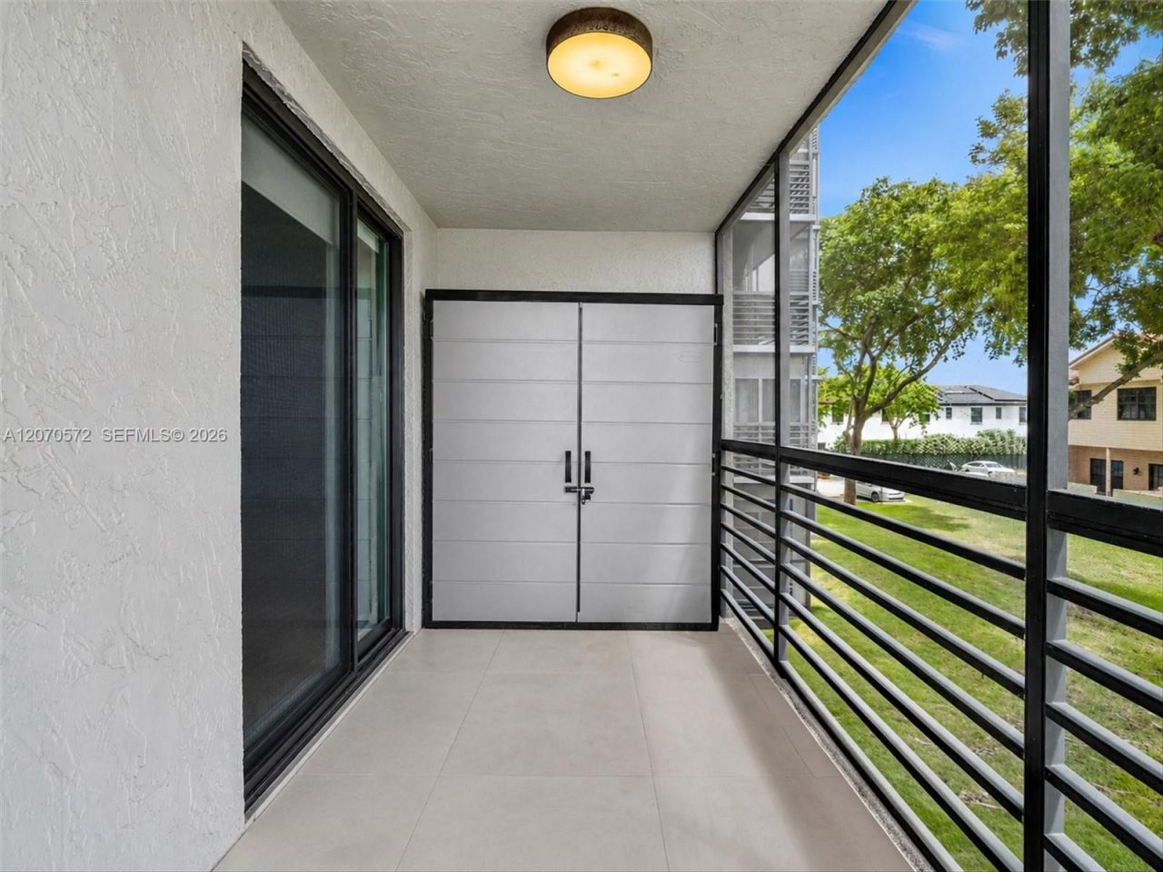 20840 San Simeon Way, Unit 204, Miami, FL 33179 Photo