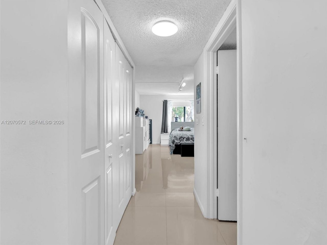 20840 San Simeon Way, Unit 204, Miami, FL 33179 Photo