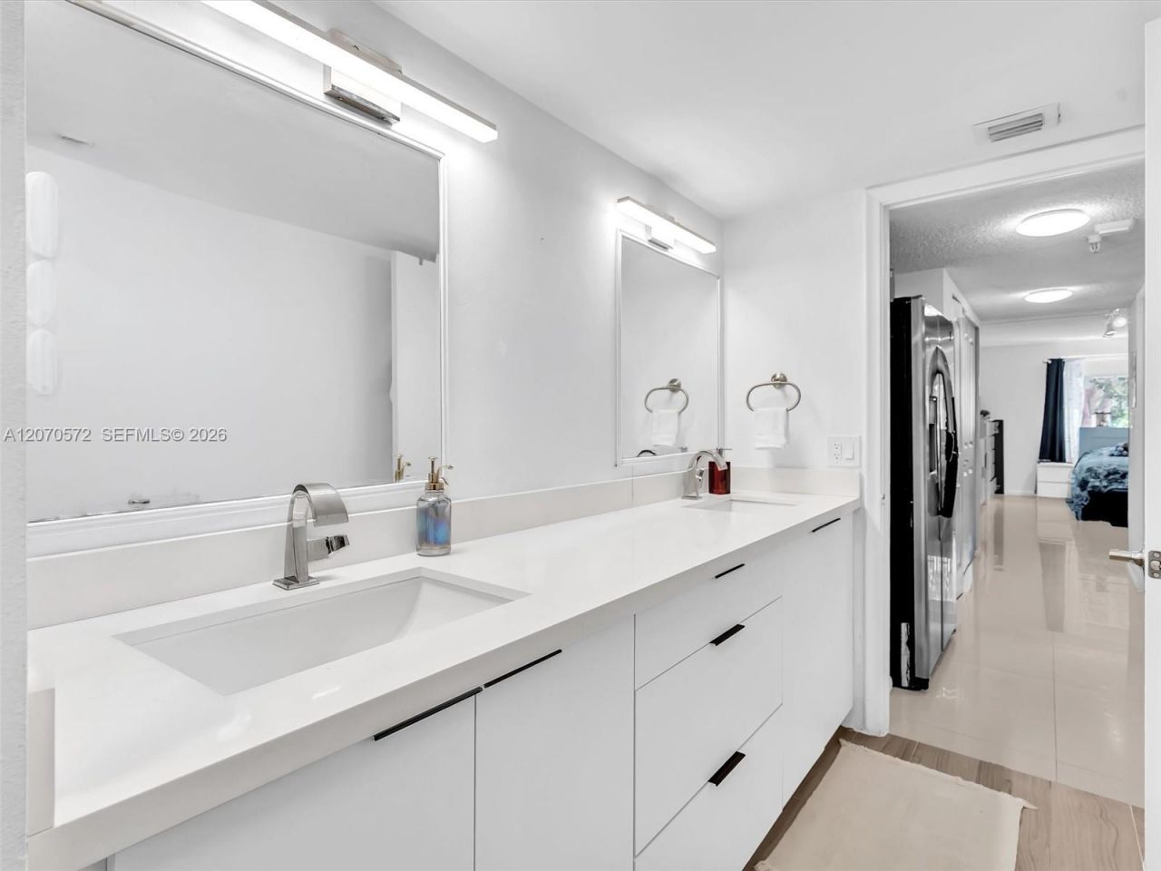 20840 San Simeon Way, Unit 204, Miami, FL 33179 Photo