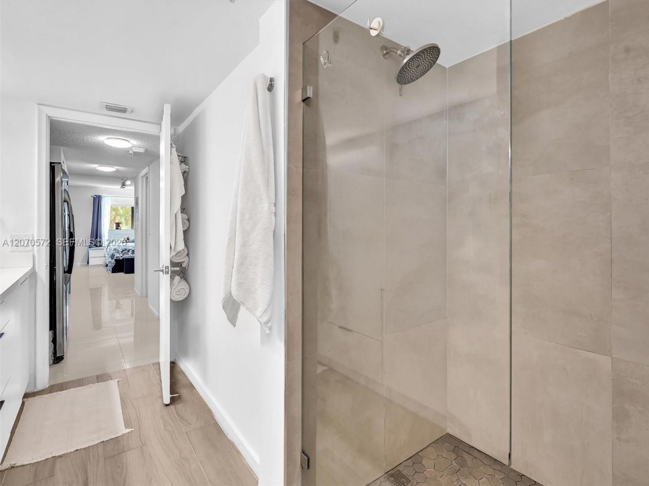 20840 San Simeon Way, Unit 204, Miami, FL 33179 Photo