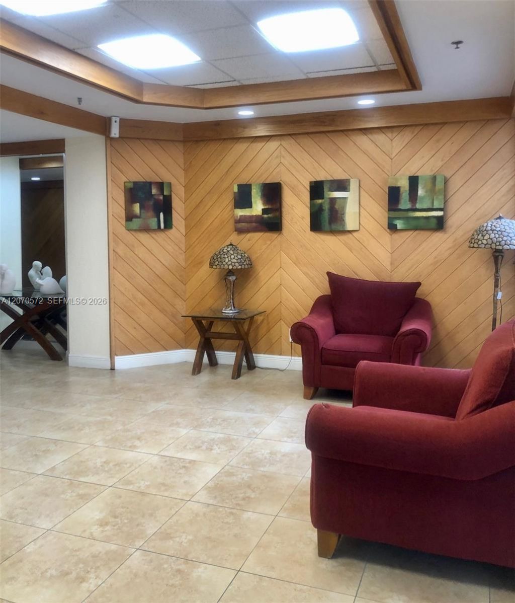 20840 San Simeon Way , Unit 204, Miami, FL 33179 Photo