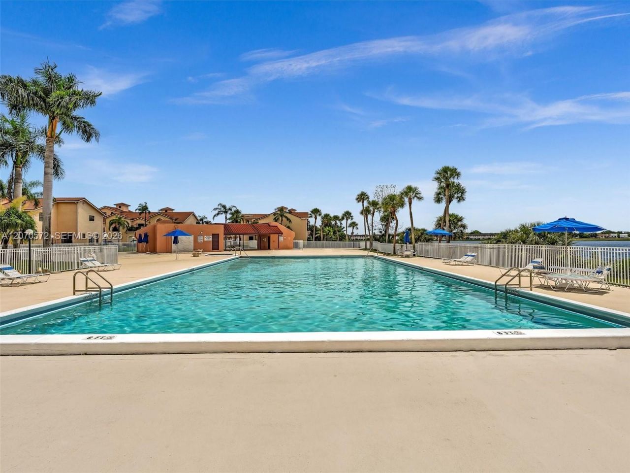 20840 San Simeon Way, Unit 204, Miami, FL 33179 Photo