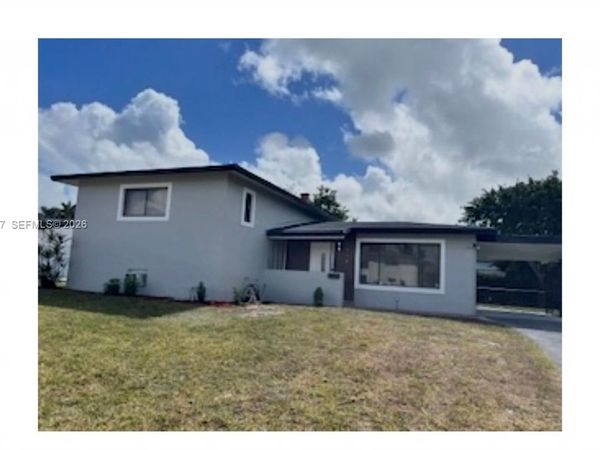 1230 NE 200th Ter , Miami, FL 33179
