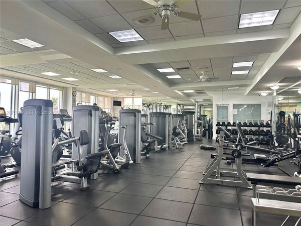 16425 E Collins Ave , Unit 1215, Sunny Isles Beach, FL 33160