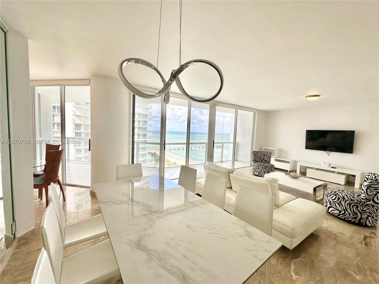 16425 E Collins Ave, Unit 1215, Sunny Isles Beach, FL 33160 Photo